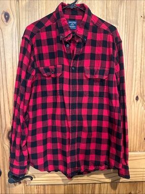 Faded Glory Red and Black Plaid Button-Up Shirt